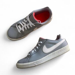 Nike Court Majestic Sneakers – Women’s Size 7.5